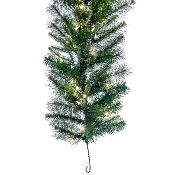 Vickerman 9-ft x 14-in Cashmere Artificial Christmas Garland w/ 100 Warm White LED Lights