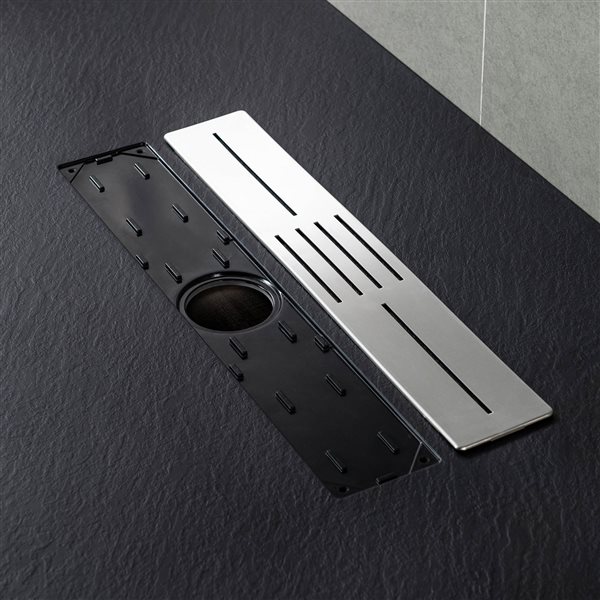Woodbridge 48 x 32-in Zero Threshold Black Shower Base with Center Drain, Drain Plate, Tile Flange, Wheel Chair Access