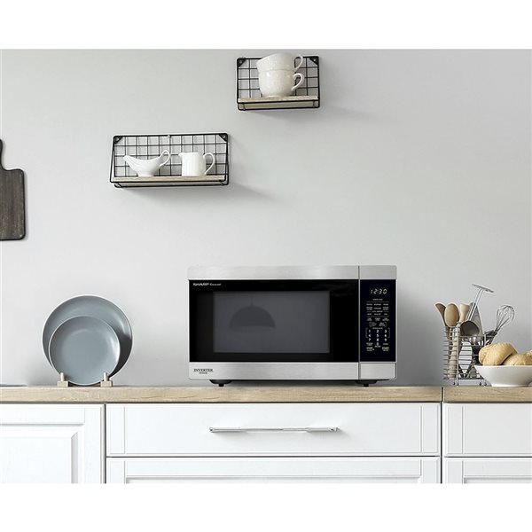 Sharp Carousel 2.2-ft³ 1200 W Countertop Microwave Oven with Inverter Technology - Stainless Steel