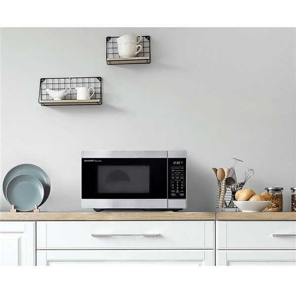 Sharp Carousel 0.9-ft³ 900 W Countertop Microwave Oven - Stainless Steel