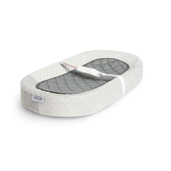 Graco 16 D x 32-in W White and Grey Oval Contoured Changing Pad
