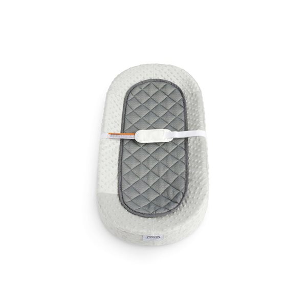 Graco 16 D x 32-in W White and Grey Oval Contoured Changing Pad