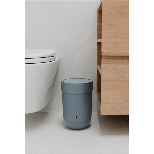 Umbra Bathroom Touch Trash Can w/ Swing Lid 6-L