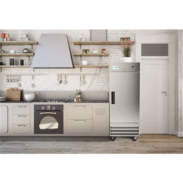 Koolmore 29-in 15.5 ft³ One-Door Reach-In Refrigerator - Stainless Steel
