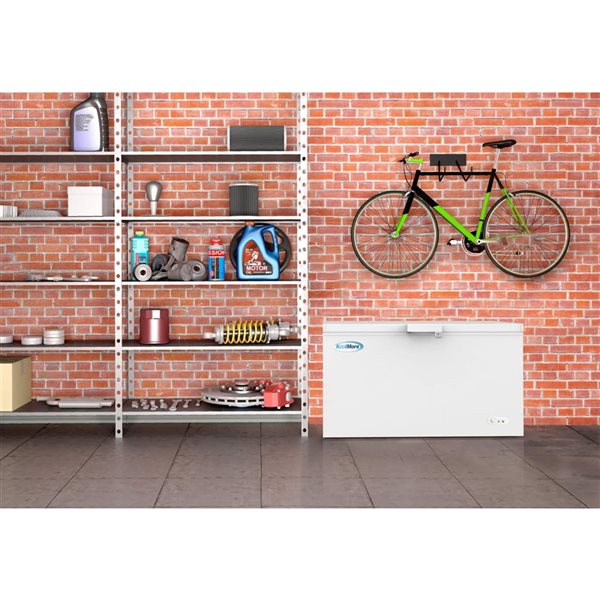 KoolMore 60-in 15.9-ft³ Commercial Chest Freezer