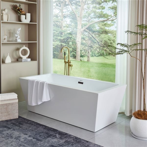 Vanity Art Tarbes 67 x 30-in Acrylic Flat Bottom Rectangular Soaking Freestanding Bathtub - White/Oil Rubbed Bronze