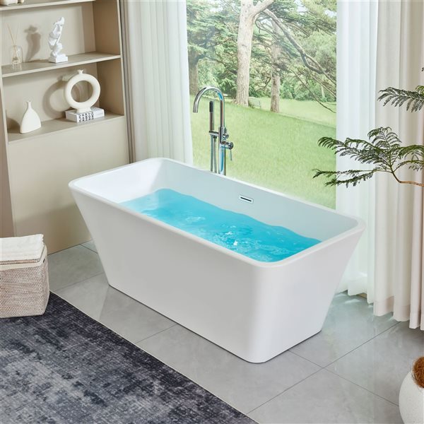 Vanity Art Nantes 67 x 30-in Acrylic Freestanding Rectangular Soaking Bathtub - White/Polished Chrome