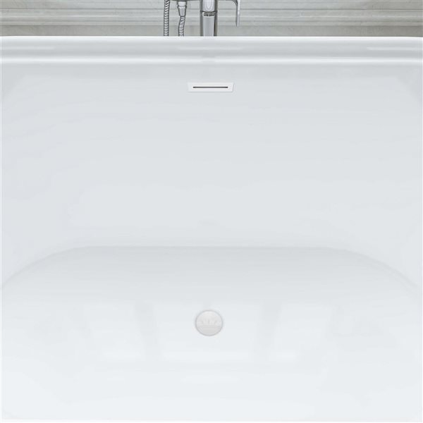 Vanity Art Versailles 67 x 31-in Acrylic Freestanding Soaking Bathtub with Centre Drain - Pure White