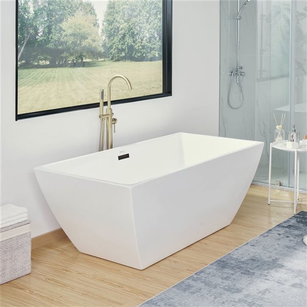 Vanity Art Montpellier 67 x 32-in Acrylic Flat Bottom Rectangular Soaking Freestanding Bathtub - White/Oil Rubbed Bronze