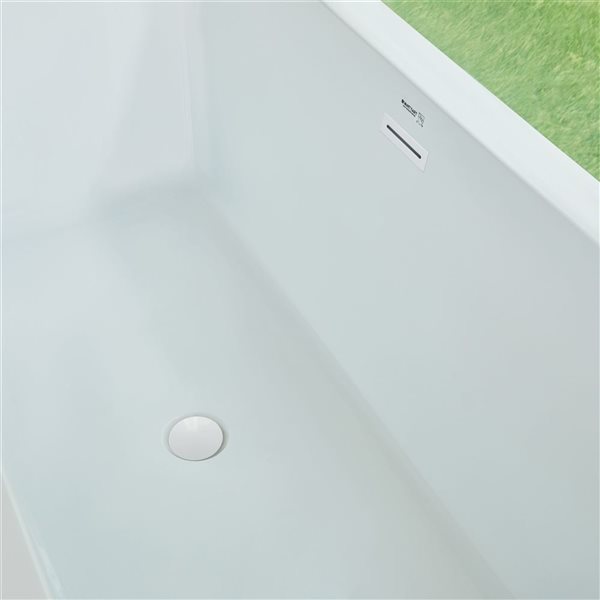 Vanity Art Tarbes 67 x 30-in Acrylic Flat Bottom Rectangular Soaking Freestanding Bathtub - Pure White