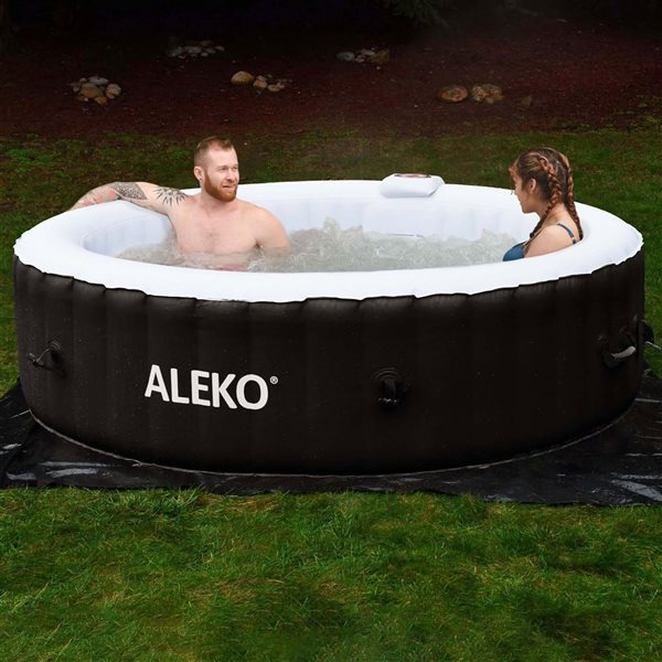 ALEKO 6-Person 130-Jet Round Inflatable Hot Tub and Ice Bath Kit