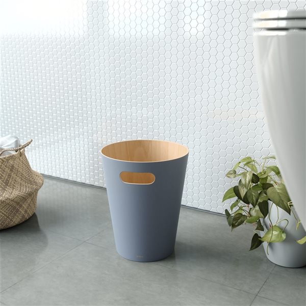 Umbra Woodrow 7.5 L Slate Blue Wood Trash Can
