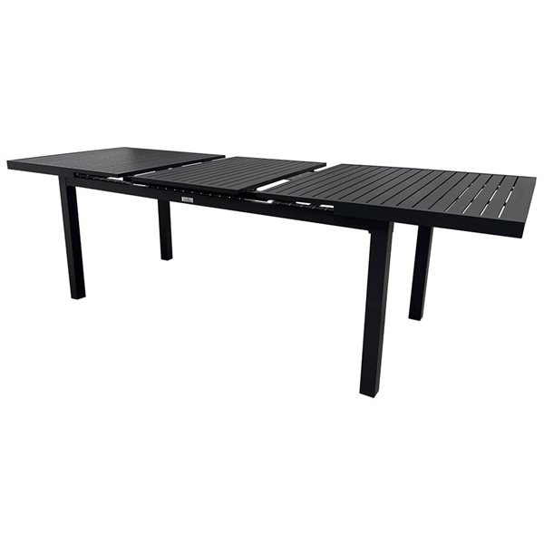 Corriveau Outdoor Furniture Extendable Table 35 x 70-in up to 95-in