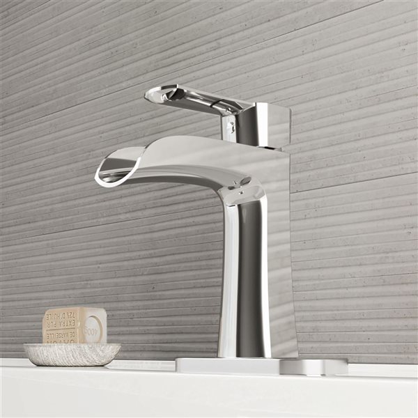 VIGO Paloma&nbsp;7-in H Single Handle One-Hole Bathroom Faucet with Deck Plate/Drain - Chrome