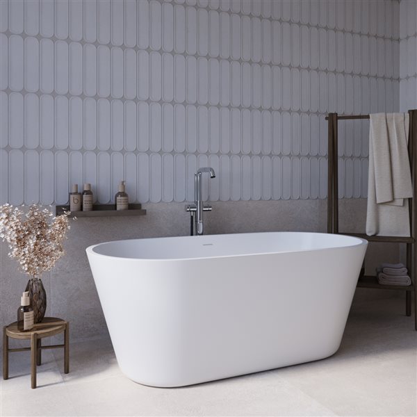 Streamline 59-in L Glossy White Acrylic Freestanding Bathtub w/ Polished Chrome Centre Drain