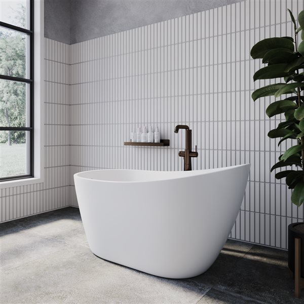 Streamline 55-in L Glossy White Acrylic Freestanding Bathtub w/ Matte Oil-Rubbed Bronze Centre Drain