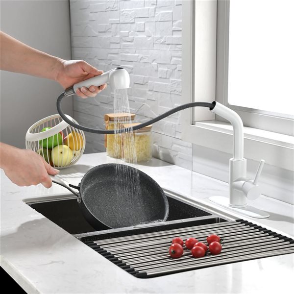 Mondawe Modern Pull-Out Swivel 1-Handle Kitchen Faucet - Matte White