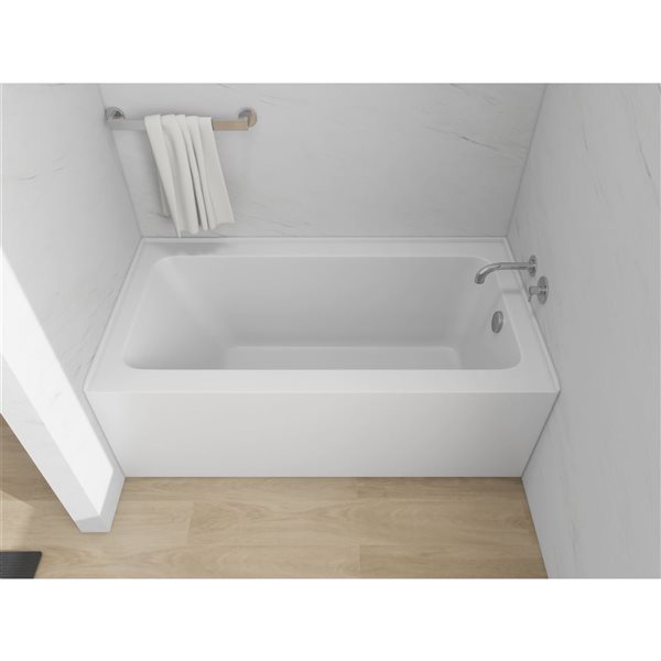 Vanity Art 60 x 32-in Acrylic Alcove Skirt Bath w/ Right Overflow and Drain - White/Polished Chrome
