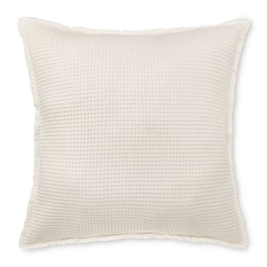 Coussin décoratif gaufré Kristia Bouclair 26 L. x 26 po l. beige carré