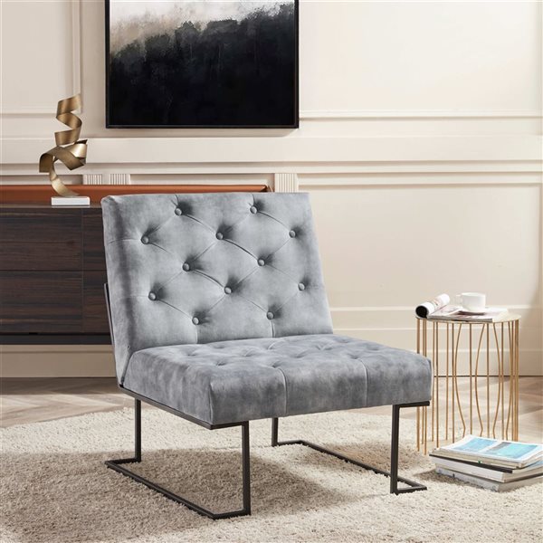 Sirio Modern 32-in Velvet Accent Chair - Grey