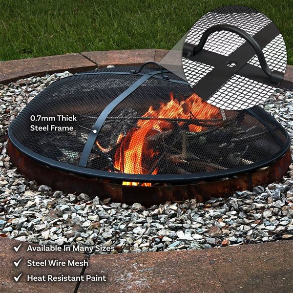 Sunnydaze Decor 30-in W Steel Round Outdoor Fire Pit Spark Screen
