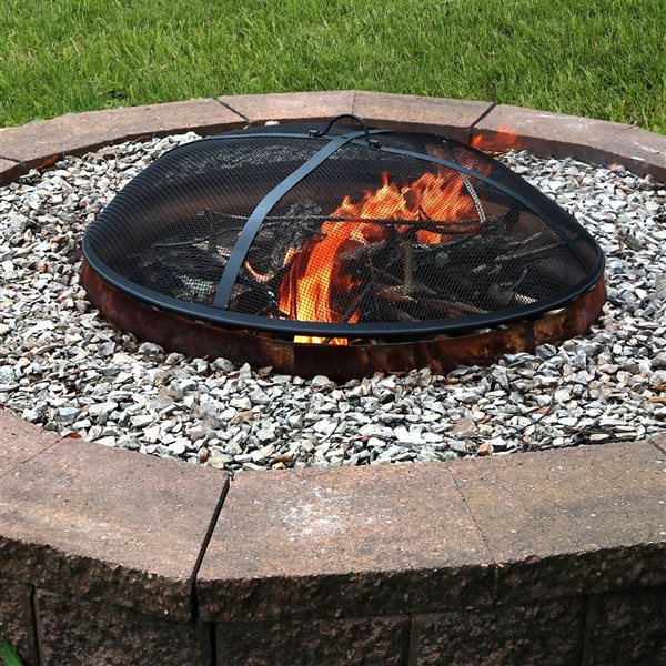Sunnydaze Decor 30-in W Steel Round Outdoor Fire Pit Spark Screen