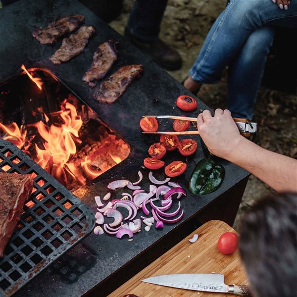 Black Earth Teppan 39 Cast Iron Barbecue