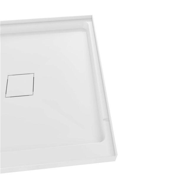 Streamline 36 x 36-in Polypropylene Alcove Shower Base w/ Included Centre Drain - Glossy White