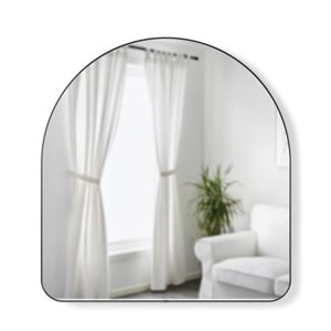 Miroir avec cadre en métal Hubba d'Umbra 34 x 36 po, chrome