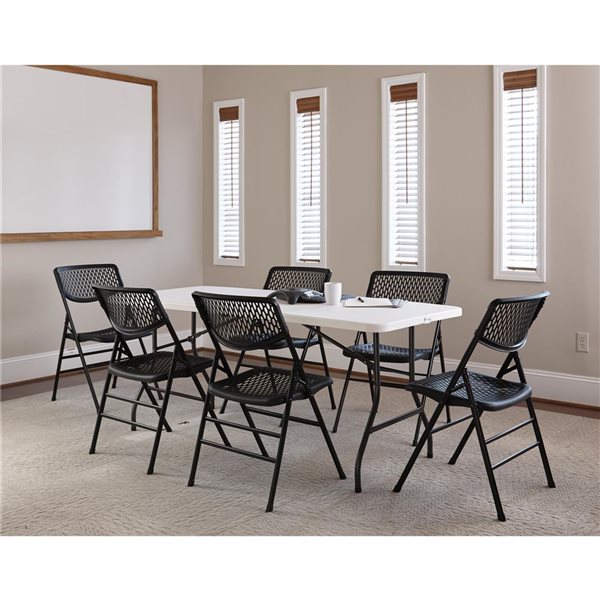 Lot de 4 chaises pliantes Ultra Comfort Cosco en plastique commercial noir pour intérieur