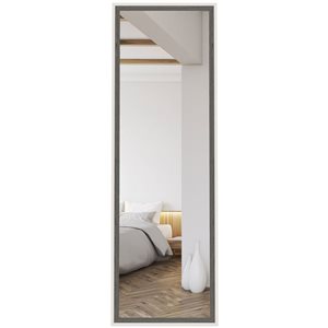 Miroir encadré pleine longueur sur pied ou fixé au mur par HOMCOM 64 x 21 po MDF grain de bois gris et blanc