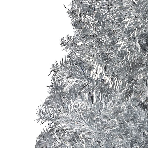 Northlight 9-ft H Unlit Artificial Silver Tinsel Full Christmas Tree w/ Tree Stand