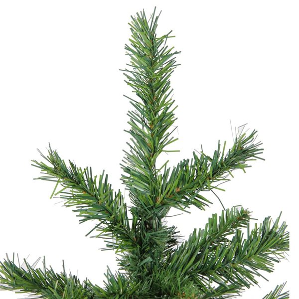 Northlight 4-ft H Medium Potted Norway Spruce Unlit Potted Full Artificial Christmas Tree