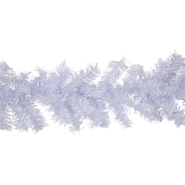 Northlight Indoor Unlit 100-ft L x 8-in W White Canadian Pine Artificial Christmas Garland
