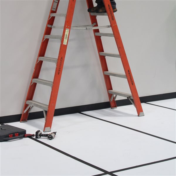 Coroplast 10-Pack 48 W x 96 L x 0.157-in T Black Corrugated Plastic Sheets