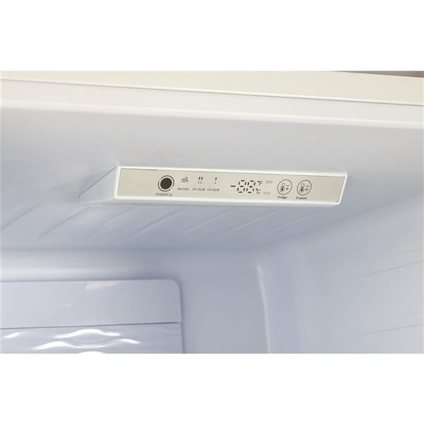 Unique Appliances Off-Grid 24-in 11.7-ft³ 325-L Solar DC Bottom Freezer Refrigerator - Black