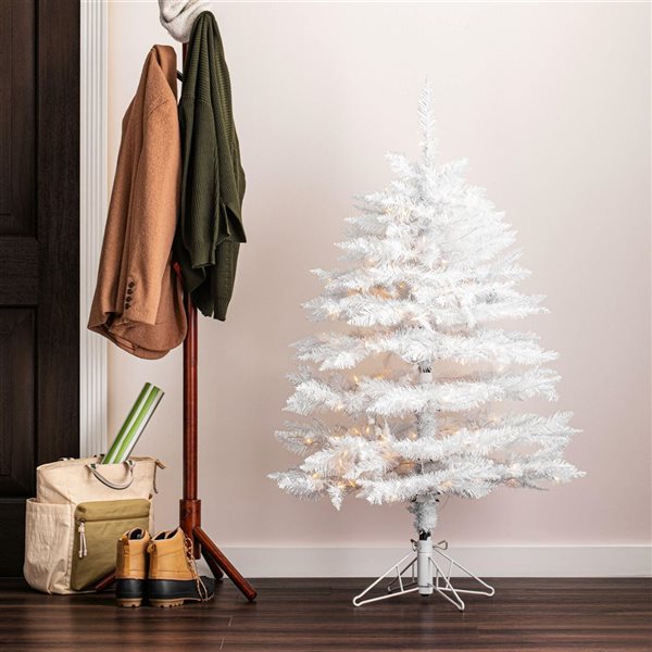 Vickerman 4.5-ft Sparkle White Spruce Artificial Christmas Tree with Warm White LED Lights