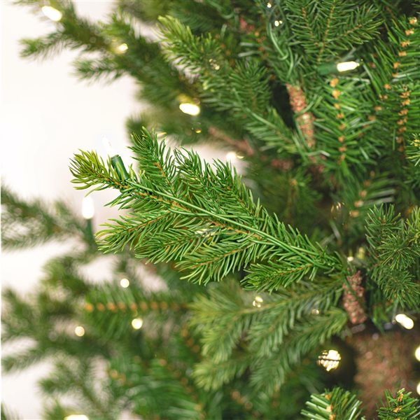 Vickerman 9-ft x 67-in Eagle Fraser Full Artificial Christmas Tree with Warm White Duralite LED Lights