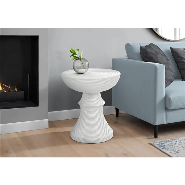 Monarch Specialties 25-in White Round Indoor/Outdoor Accent Table