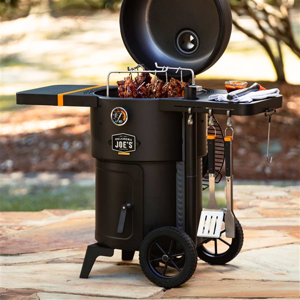 Oklahoma Joe's Bronco Drum 18-in Black Smoker and Grill 25203121