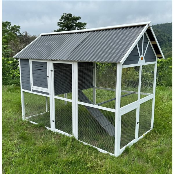 KennelMaster Walk-in Coop 98 x 57 x 72-in w/ Run