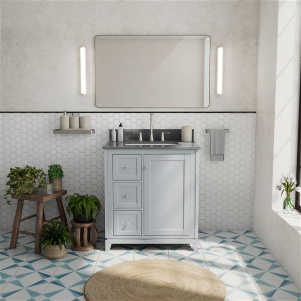 Vanuria 30-in Solid Oak Freestanding Vanity in Light Grey-Grey Quartz Top and Brushed Nickel Hardware