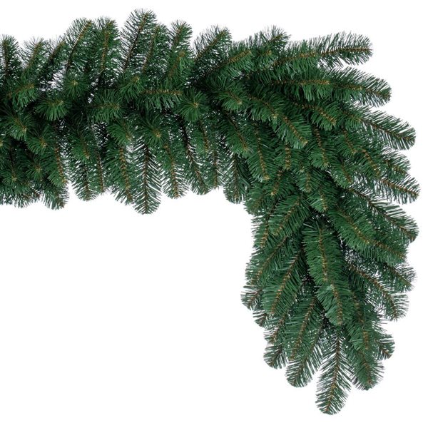 Vickerman 9-ft x 18-in Indoor Unlit Oregon Fir Artificial Christmas Garland