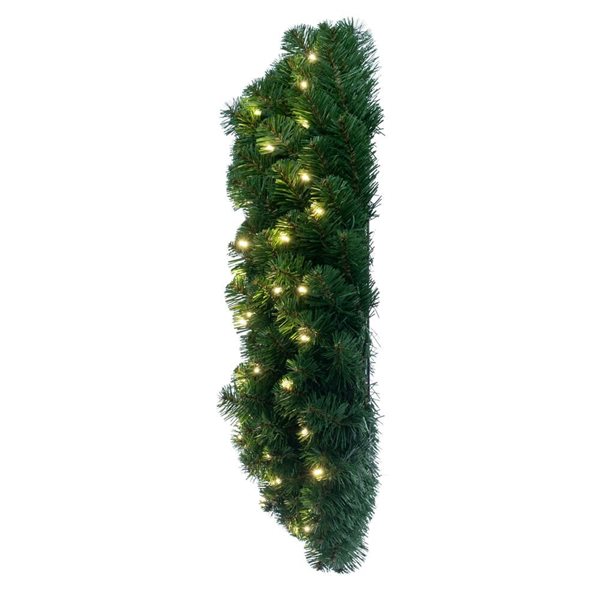 Vickerman 30-in Pre-Lit Indoor Electrical Outlet Oregon Fir Artificial Christmas Wreath with Warm White LED Lights