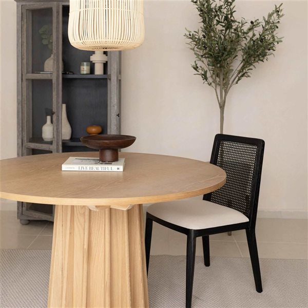 LH Home Sculpture 47-in Modern Pedestal Base Oak Wood Round Dining Table - Natural