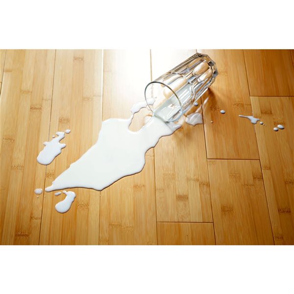 Planches de vinyle érable Sawn Maple série SPC 9 de Toucan 7,09 x 59,84 po x 9 mm 6/pqt, 17,7 pi²