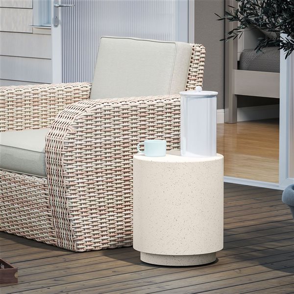 HOMCOM 17-in Round Modern Side Table for Indoor/Outdoor - Cream White