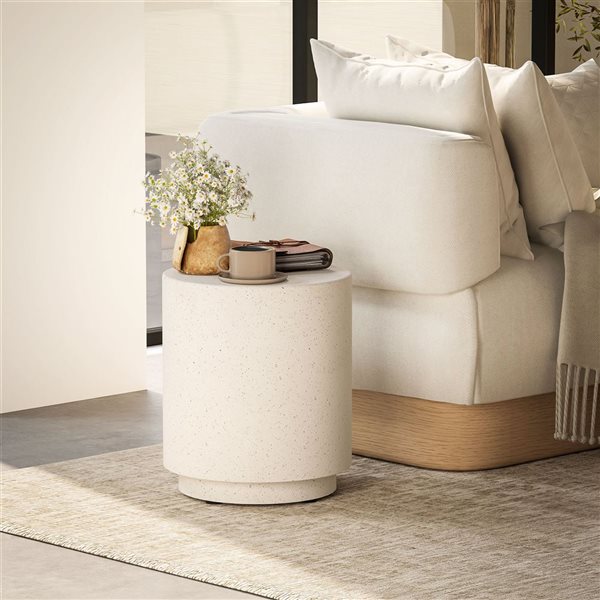 HOMCOM 17-in Round Modern Side Table for Indoor/Outdoor - Cream White