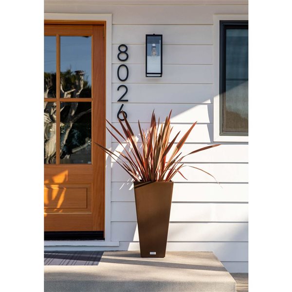 Veradek Pure Series Midland 26-in Plastic Planter - Espresso