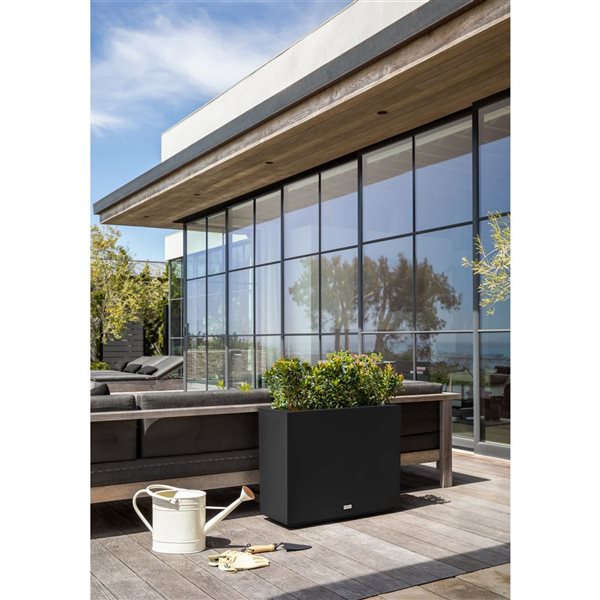 Veradek Block Series Span Short 24-in Plastic Planter - Black